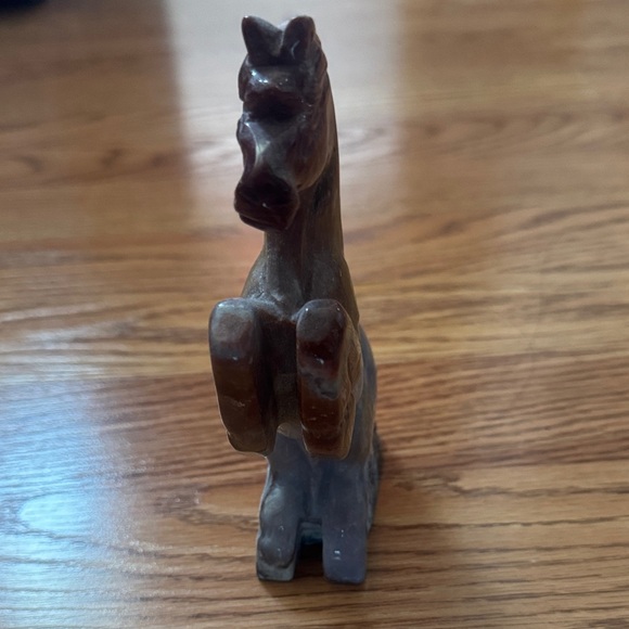 Handcrafted Ocean Jasper Horse Figurine - Brown, Pink, and Gray - Picture 3 of 3